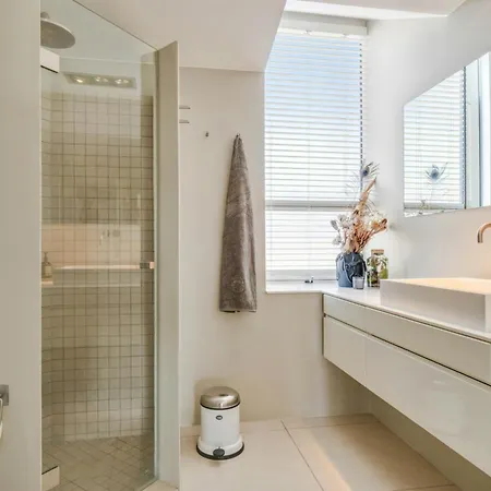 With Panoramic Views On Hindsholm 펜션 Martofte