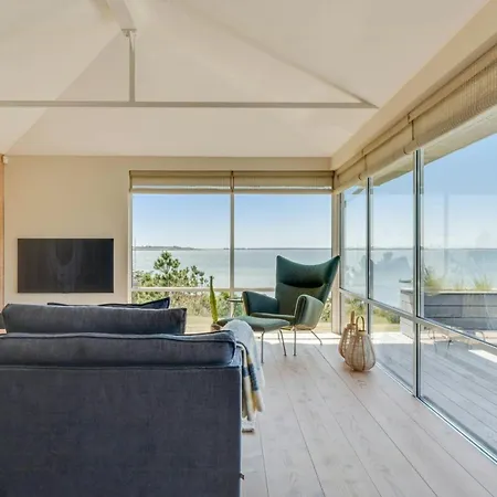 بيت للعطل With Panoramic Views On Hindsholm