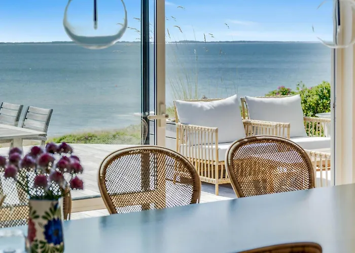 Дом отдыха With Panoramic Views On Hindsholm Martofte