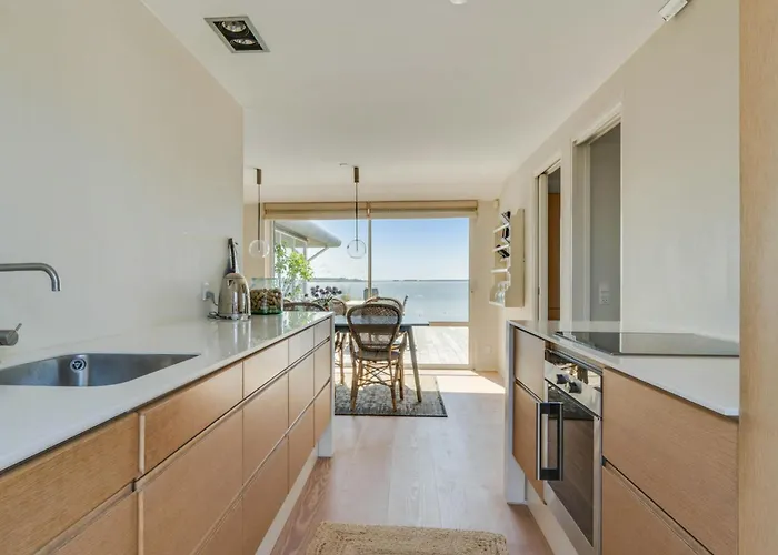 Дом отдыха With Panoramic Views On Hindsholm *