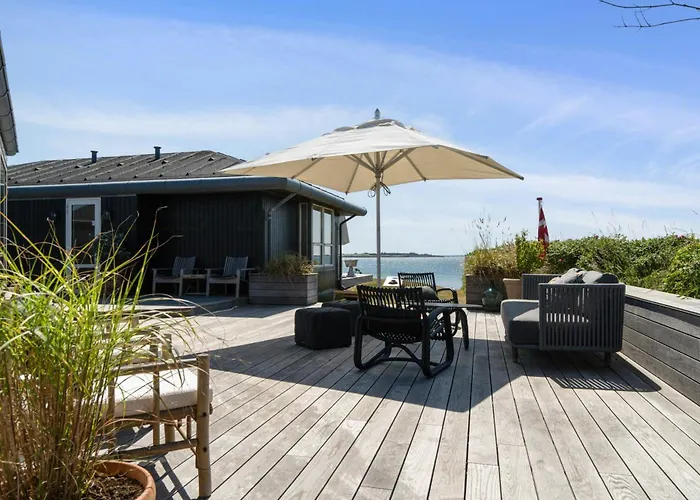 With Panoramic Views On Hindsholm Дом отдыха *